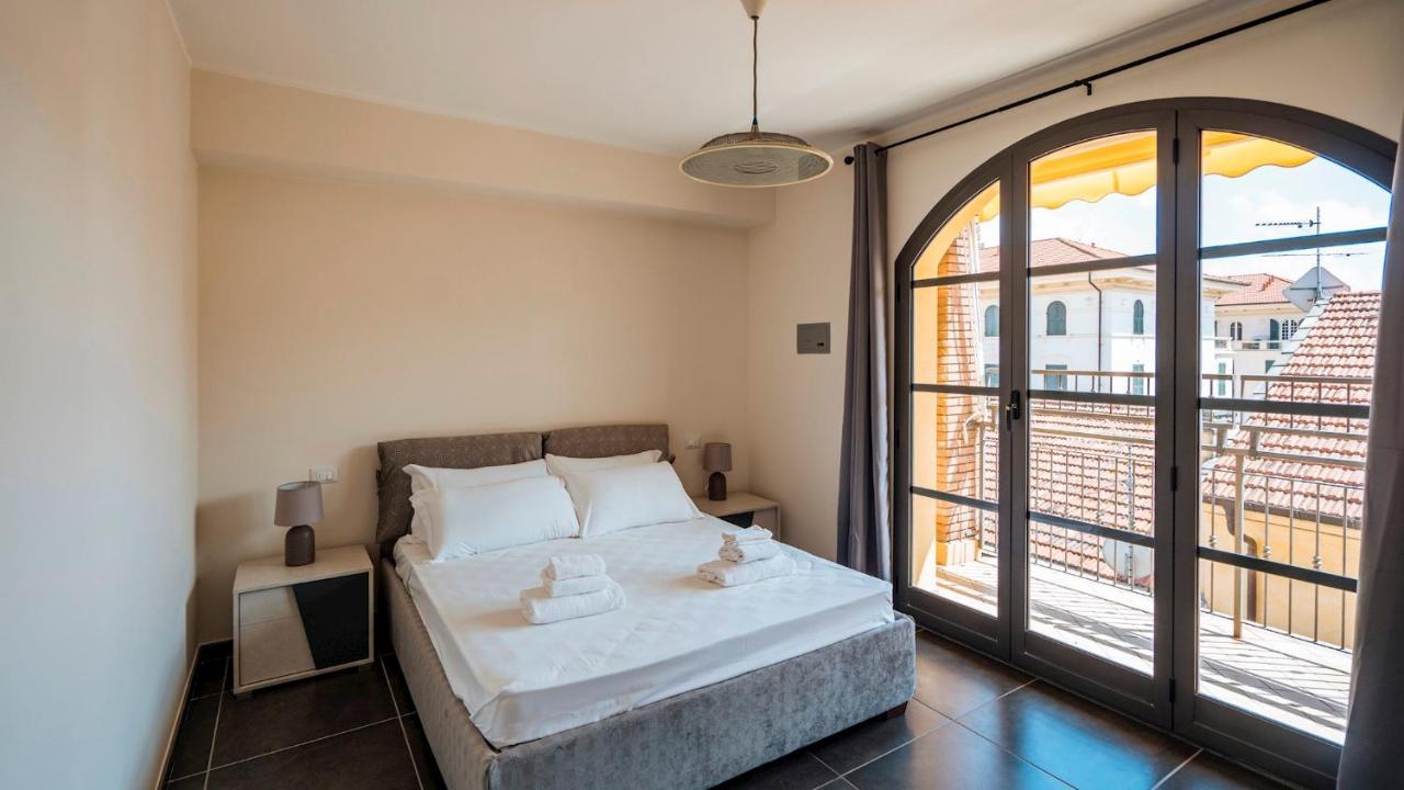 Dei Mille 31 B Apartamento Albenga Exterior foto