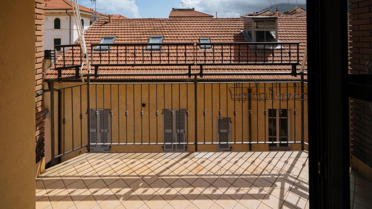 Dei Mille 31 B Apartamento Albenga Exterior foto