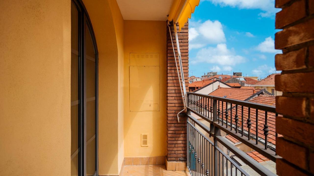 Dei Mille 31 B Apartamento Albenga Exterior foto