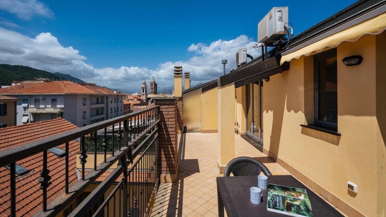Dei Mille 31 B Apartamento Albenga Exterior foto