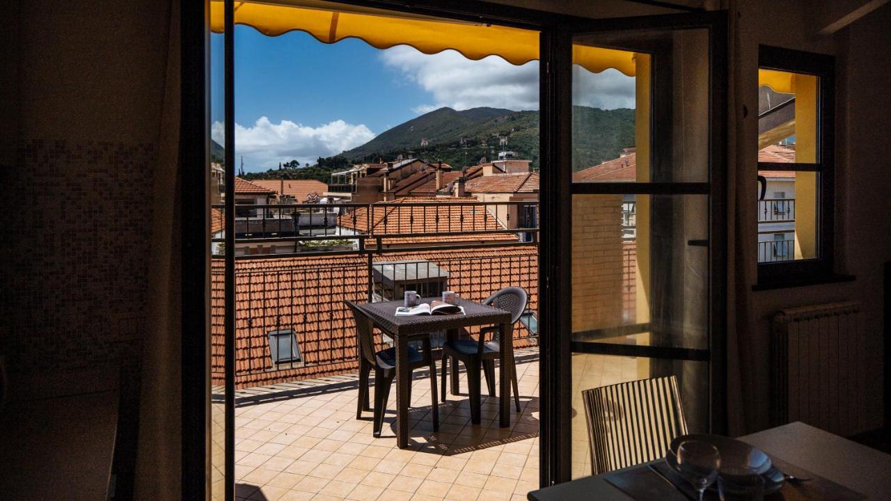 Dei Mille 31 B Apartamento Albenga Exterior foto