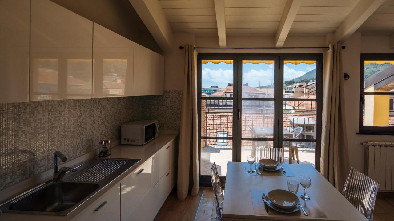 Dei Mille 31 B Apartamento Albenga Exterior foto